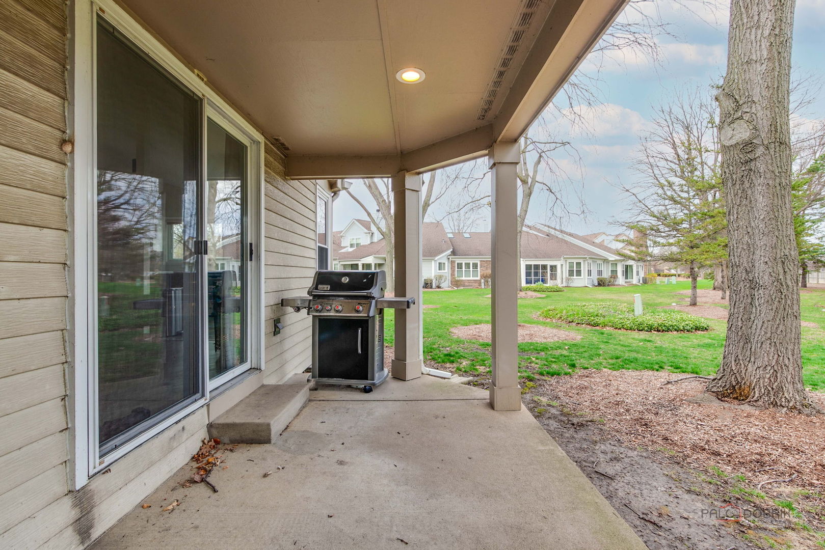 212 Willow Parkway, Buffalo Grove, IL 60089