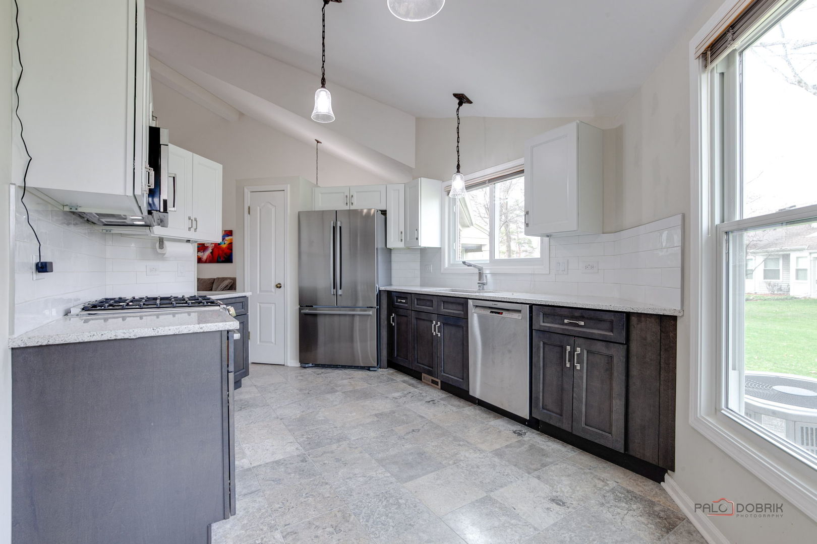 212 Willow Parkway, Buffalo Grove, IL 60089