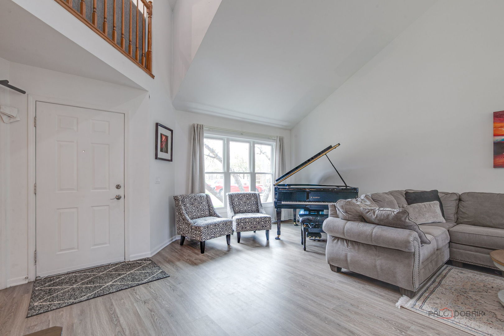 212 Willow Parkway, Buffalo Grove, IL 60089