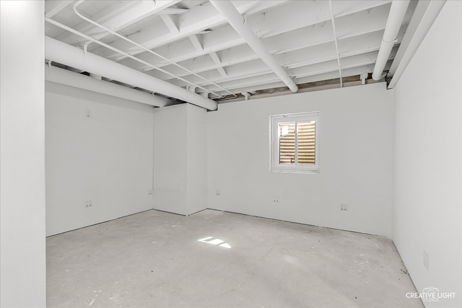 1654 Hilda Drive, Lake Holiday, IL 60548