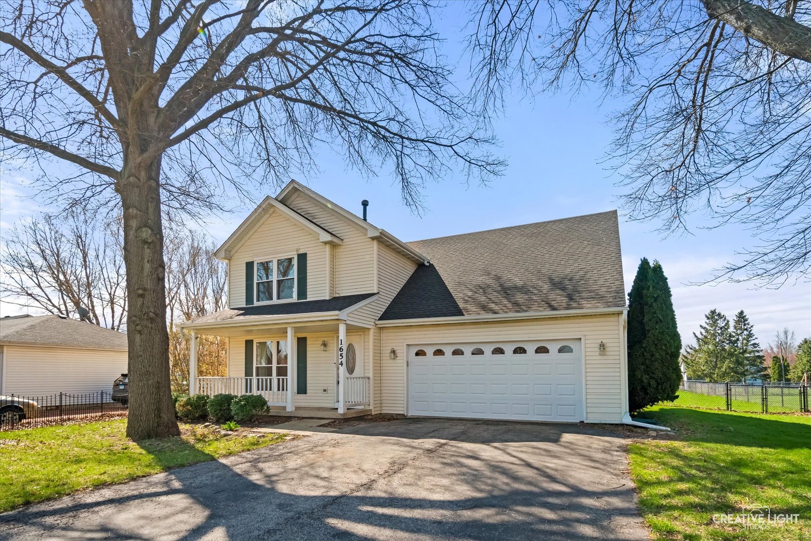 1654 Hilda Drive, Lake Holiday, IL 60548