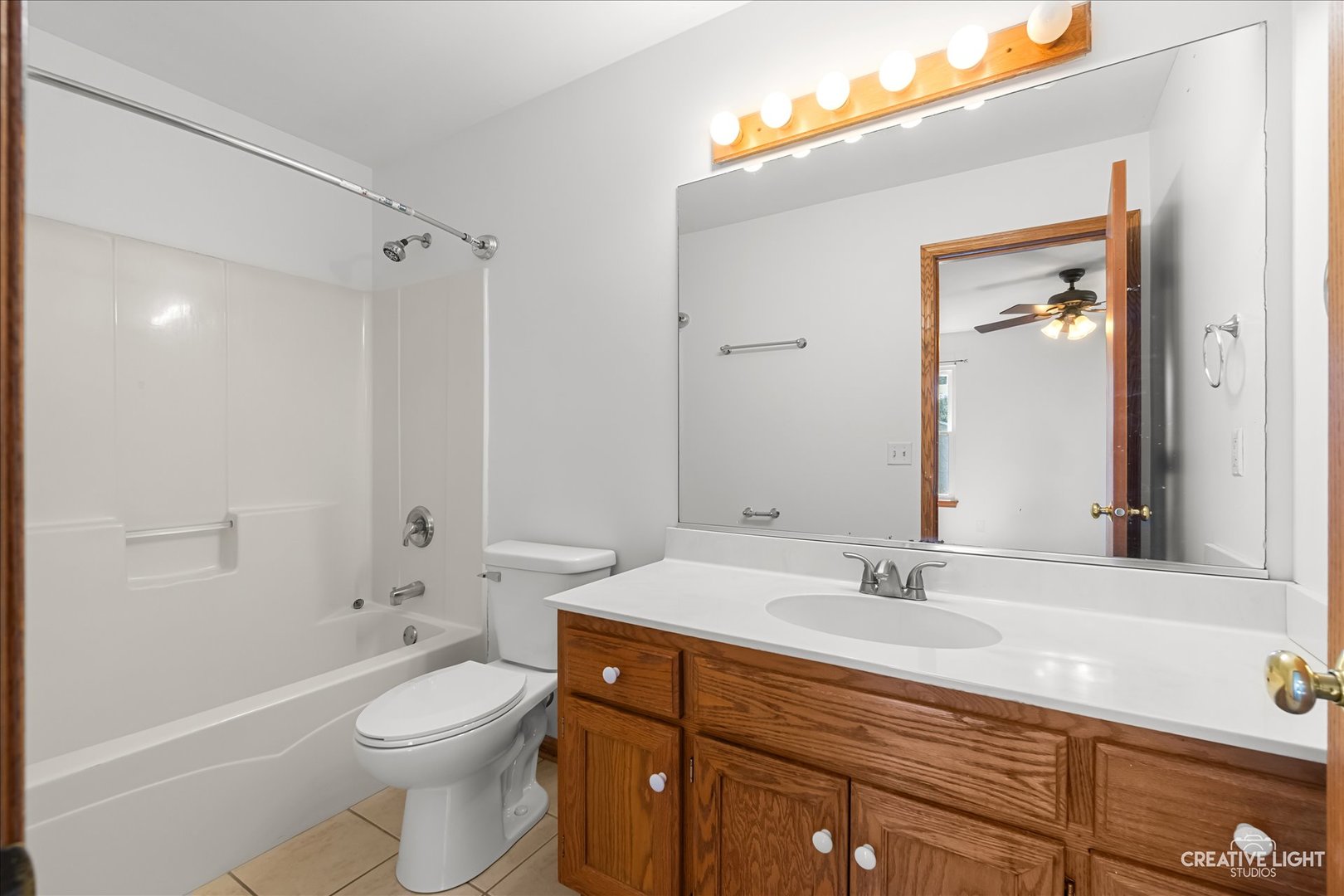 1654 Hilda Drive, Lake Holiday, IL 60548