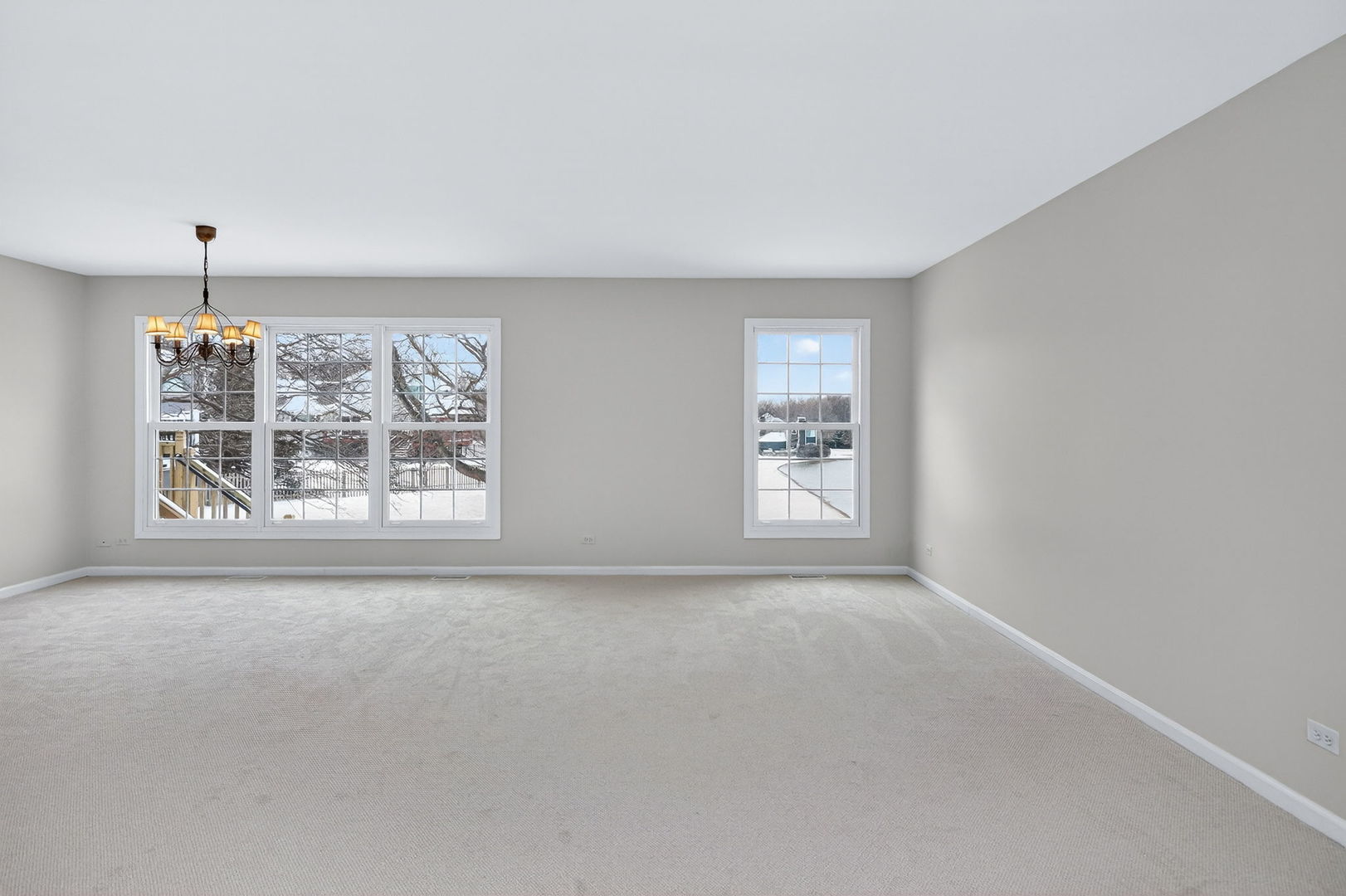 1723 Napoleon Drive, Naperville, IL 60565