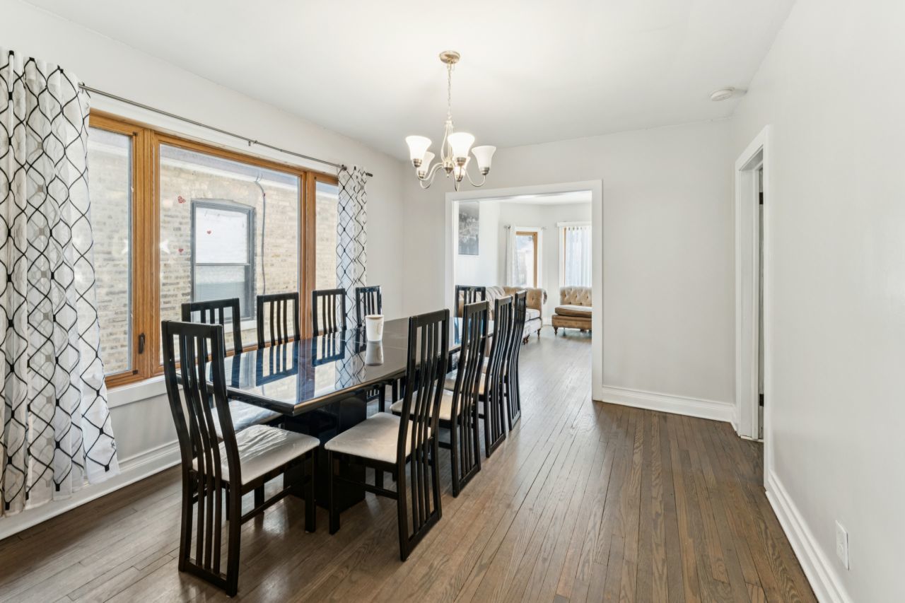 2547 Davisson Street, River Grove, IL 60171