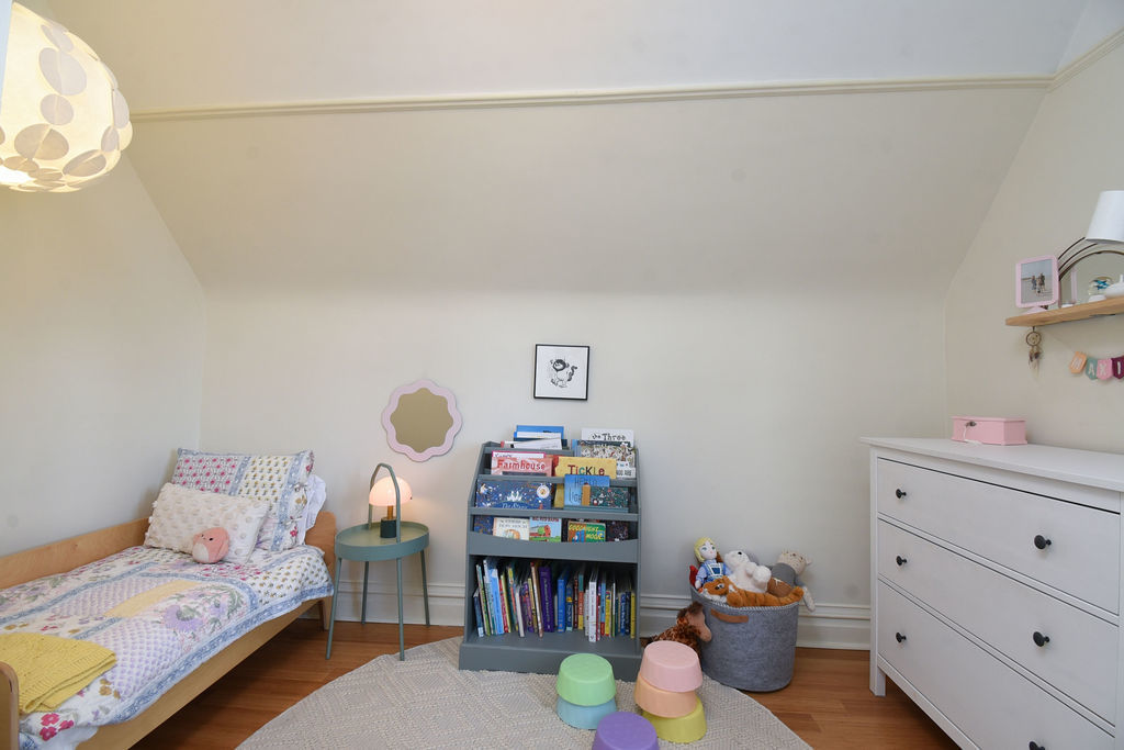 4157 Raymond Avenue, Brookfield, IL 60513