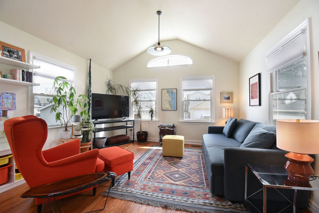 4157 Raymond Avenue, Brookfield, IL 60513