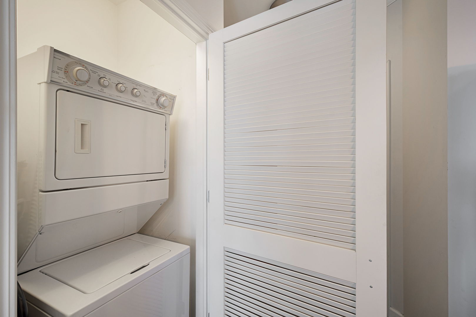 420 E Waterside Drive #3004, Chicago, IL 60601