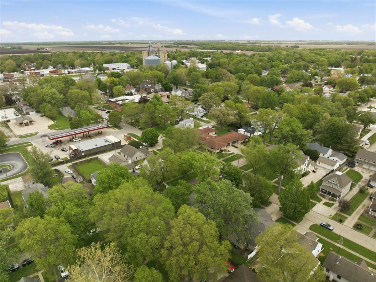 500 C S 4th Street #C, Fairbury, IL 61739