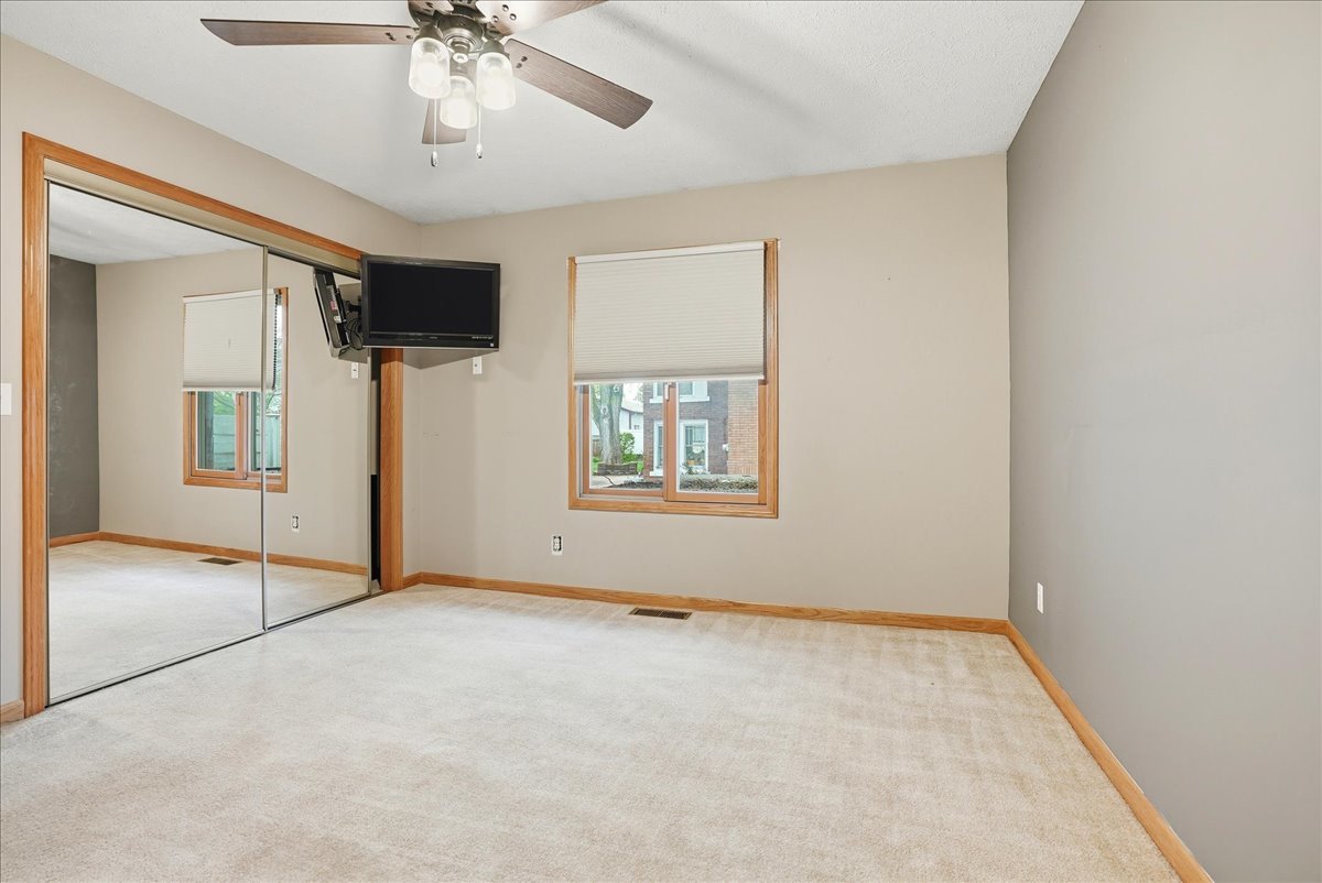 500 C S 4th Street #C, Fairbury, IL 61739
