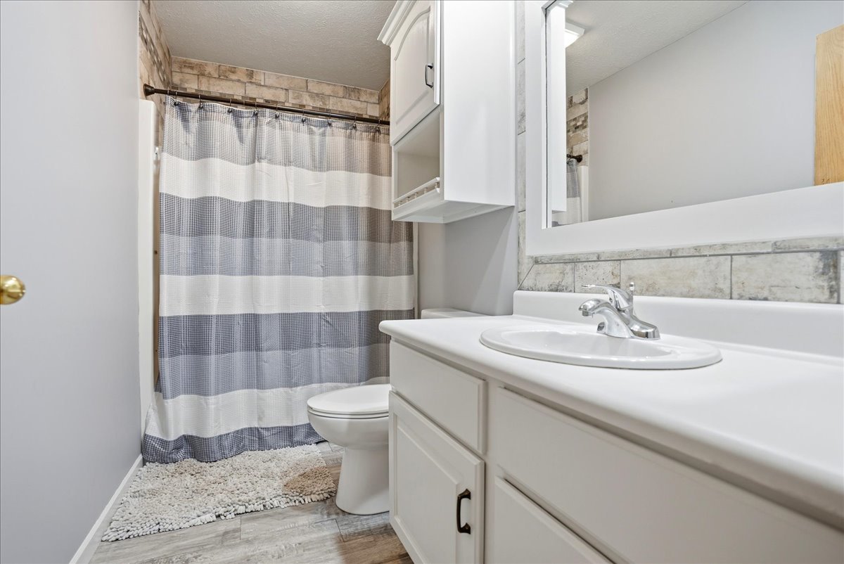 500 C S 4th Street #C, Fairbury, IL 61739