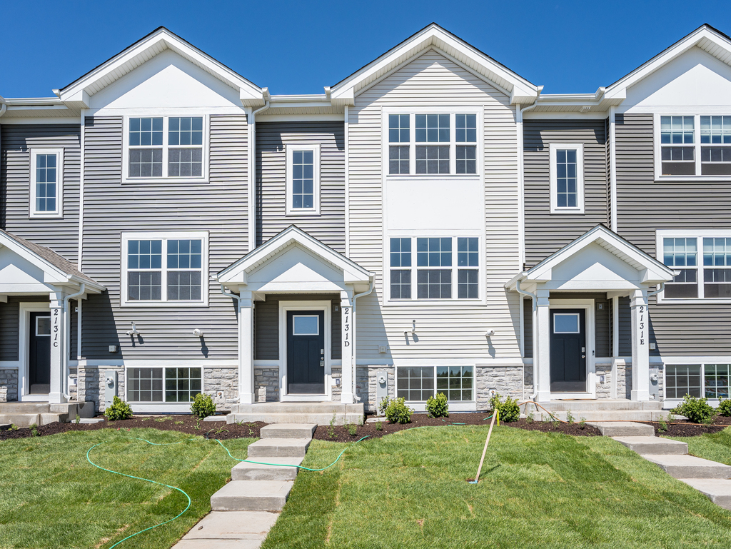 2131 Sassafras Way #D, Wonder Lake, IL 60097