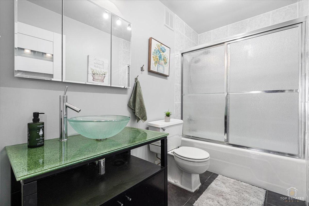 1405 E Central Road #222C, Arlington Heights, IL 60005