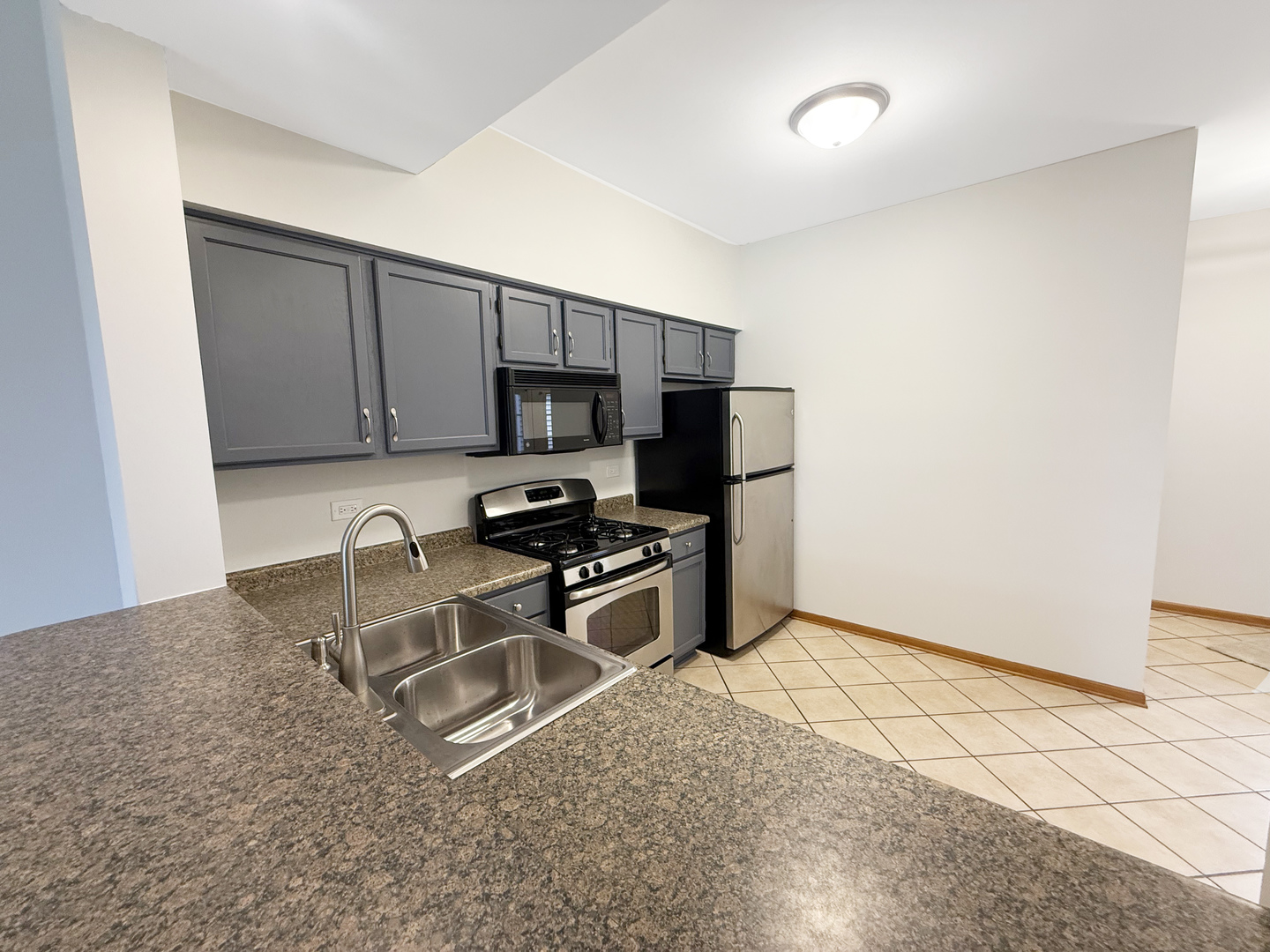 440 Mill Street, Batavia, IL 60510