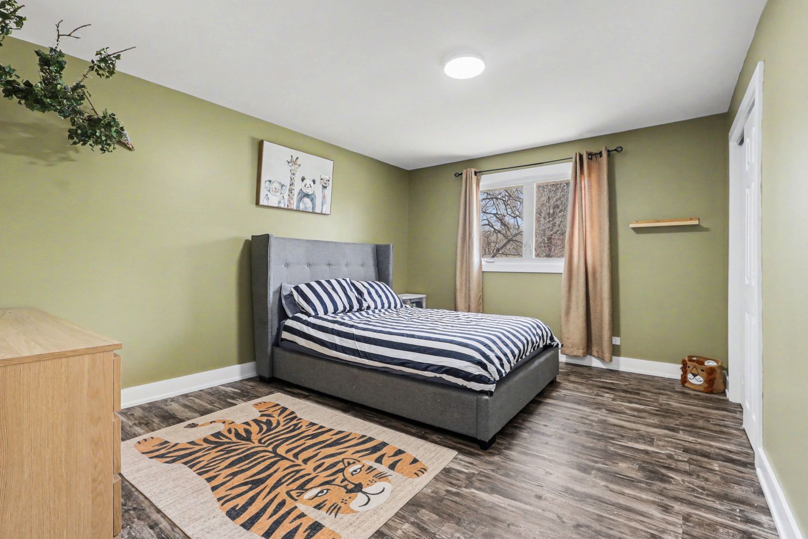 10360 Brenner Court, Naperville, IL 60564