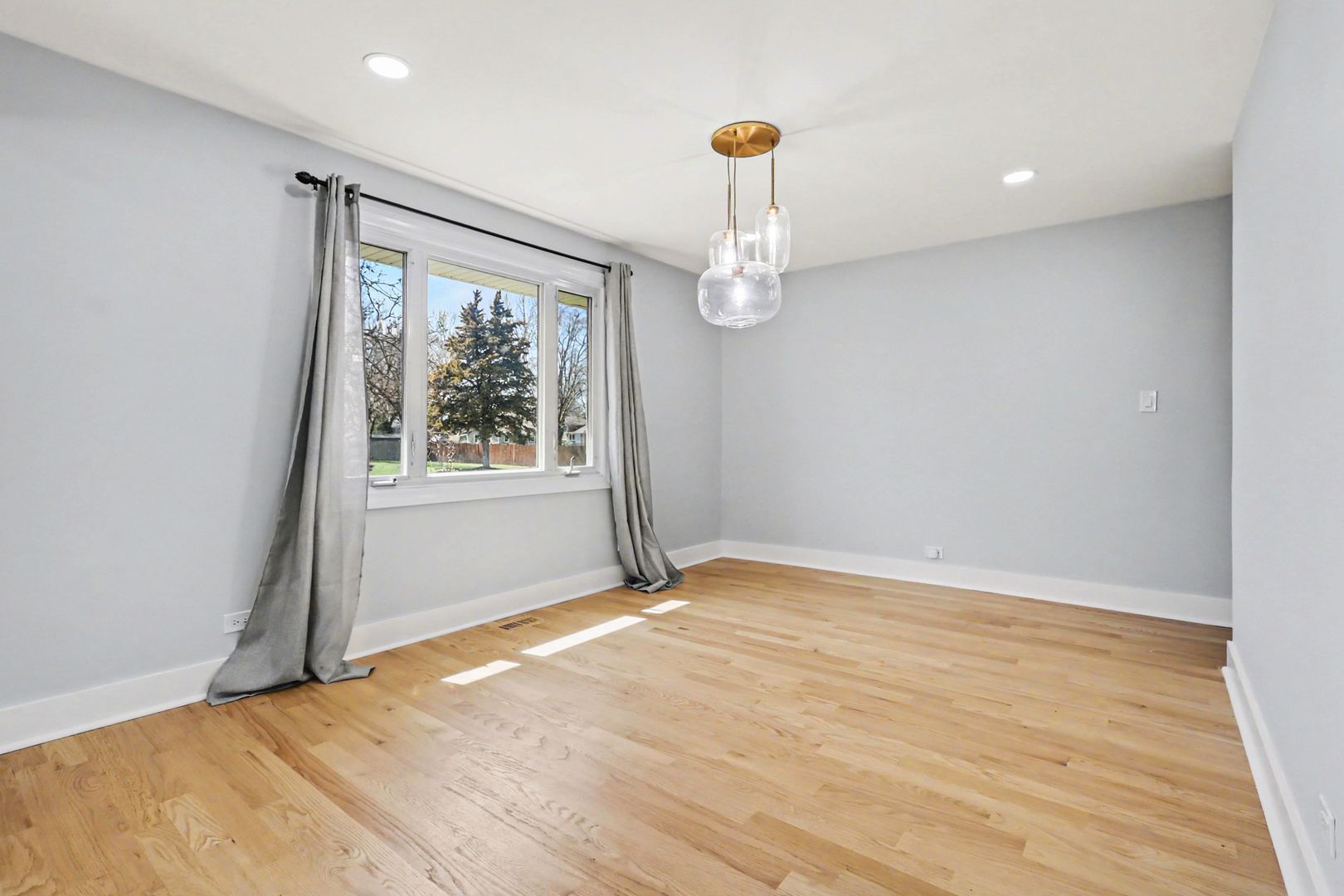 10360 Brenner Court, Naperville, IL 60564