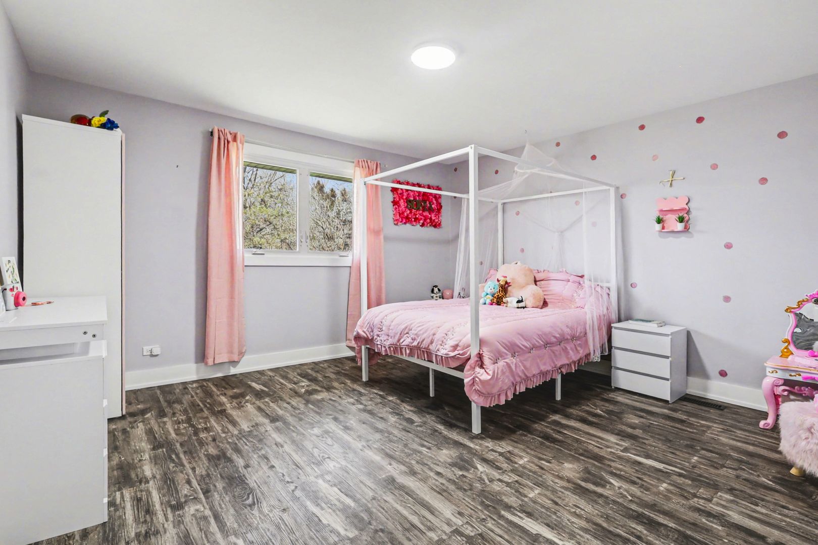 10360 Brenner Court, Naperville, IL 60564