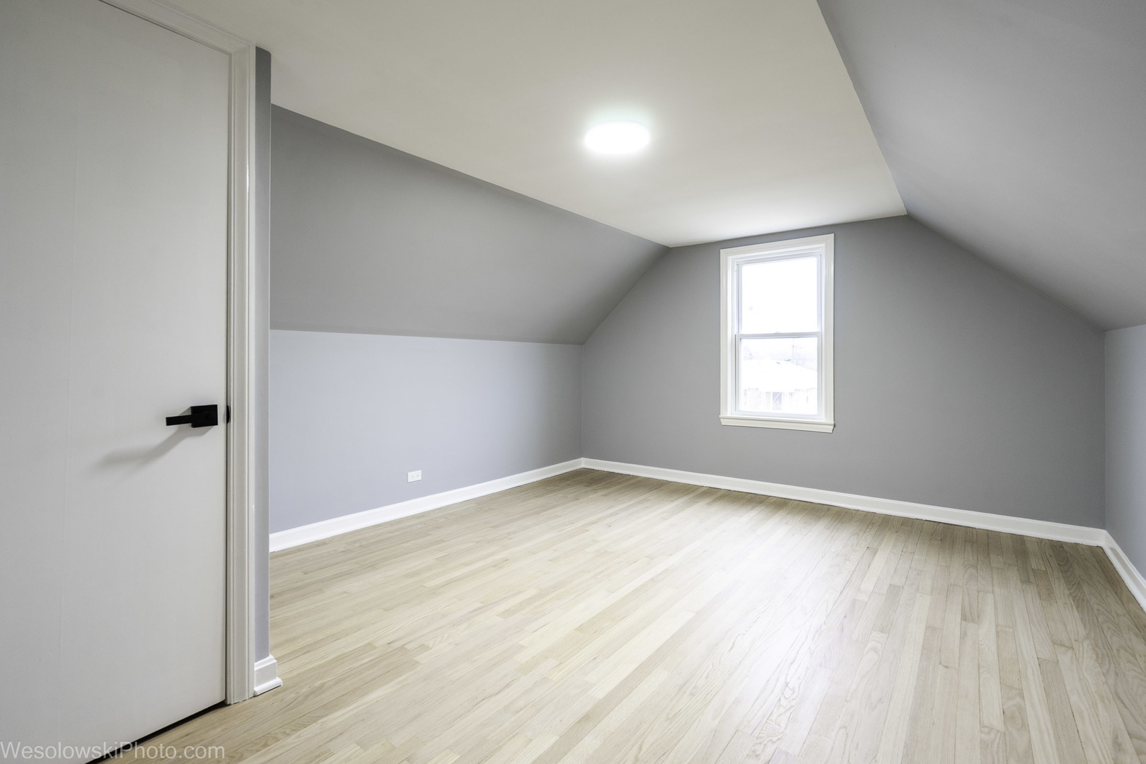 2504 Leyden Avenue, River Grove, IL 60171