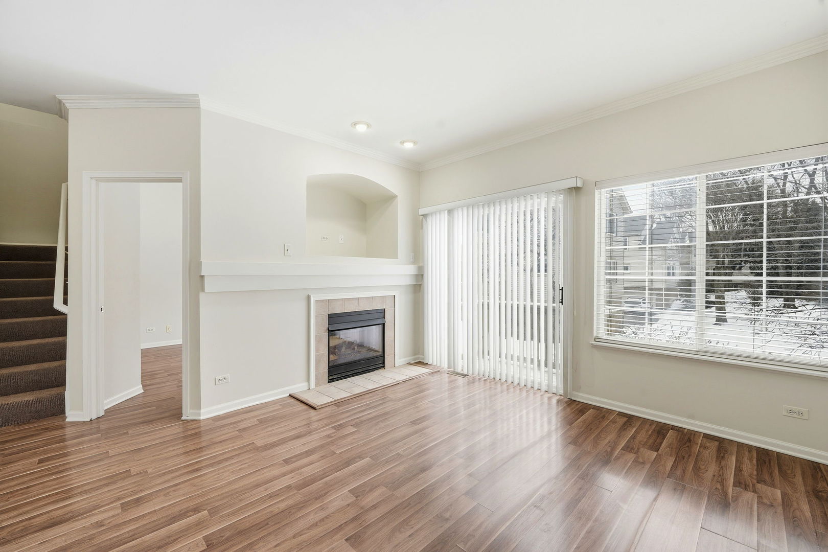 171 Monarch Drive, Streamwood, IL 60107