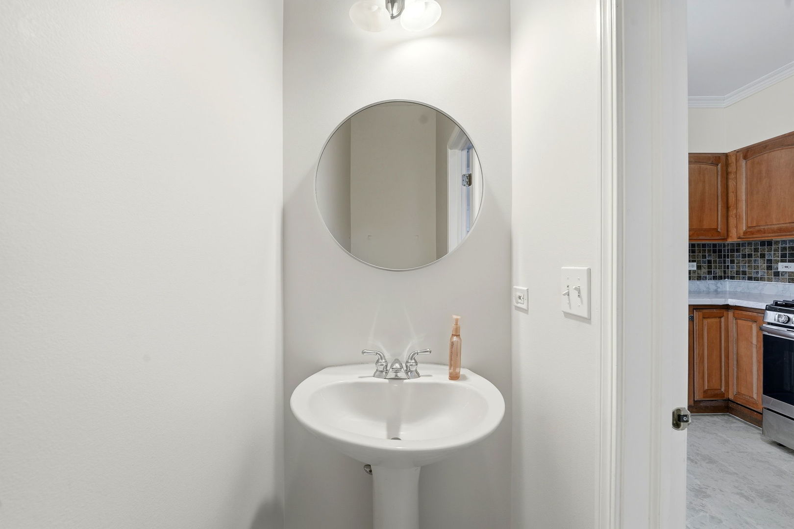 171 Monarch Drive, Streamwood, IL 60107