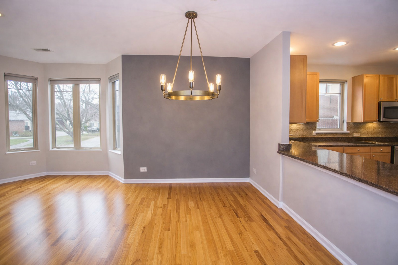 8900 31st Street #18, Brookfield, IL 60513