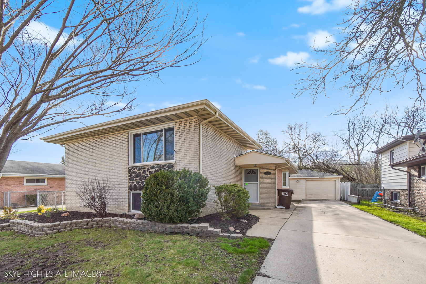 16456 George Drive, Oak Forest, IL 60452