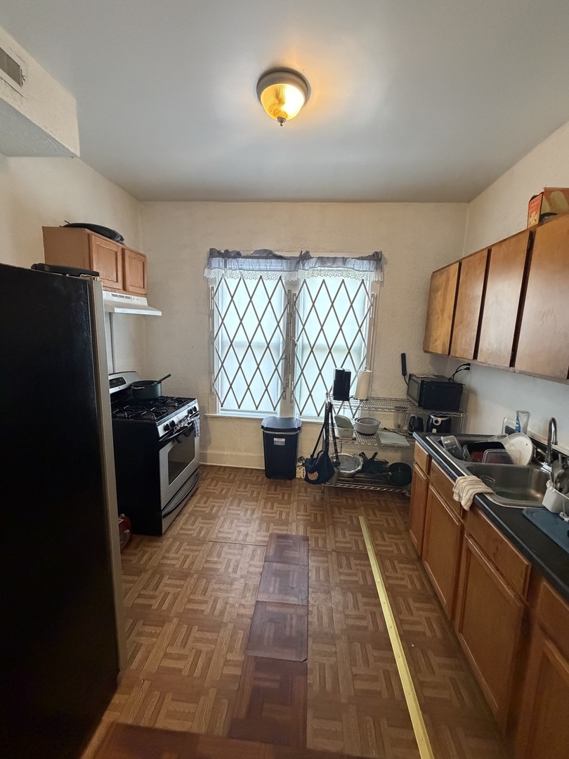 7316 S Lowe Avenue, Chicago, IL 60621