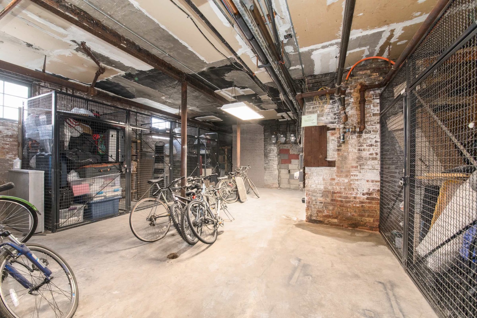 7033 N Sheridan Road #2N, Chicago, IL 60626