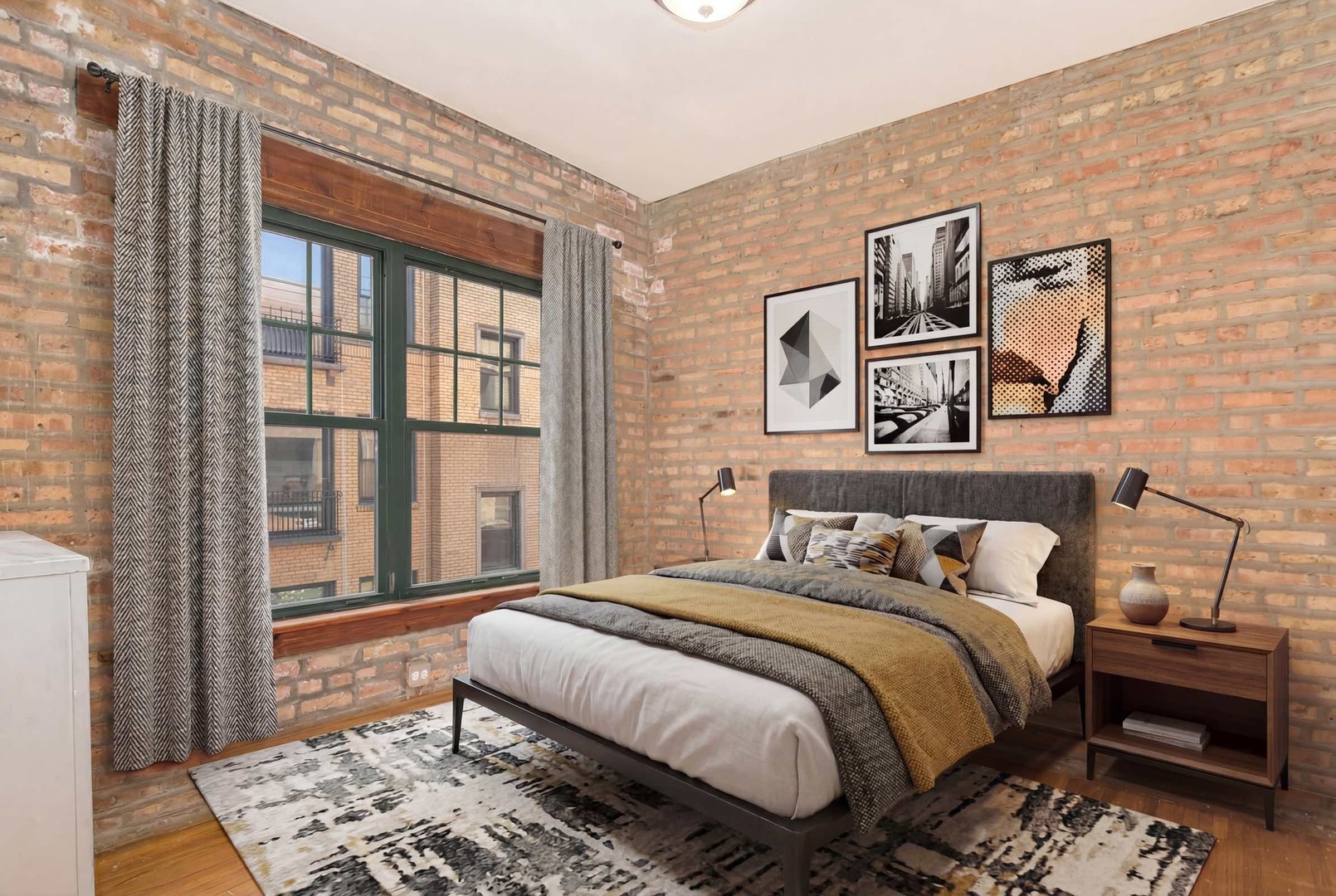 7033 N Sheridan Road #2N, Chicago, IL 60626