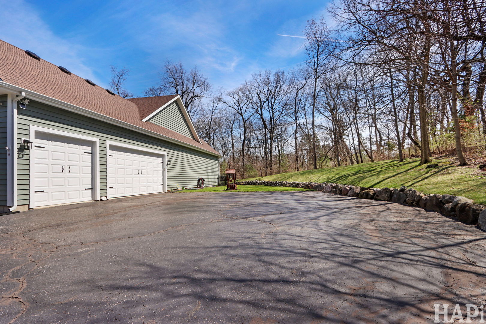 3315 Sherwood Forest Drive, Spring Grove, IL 60081