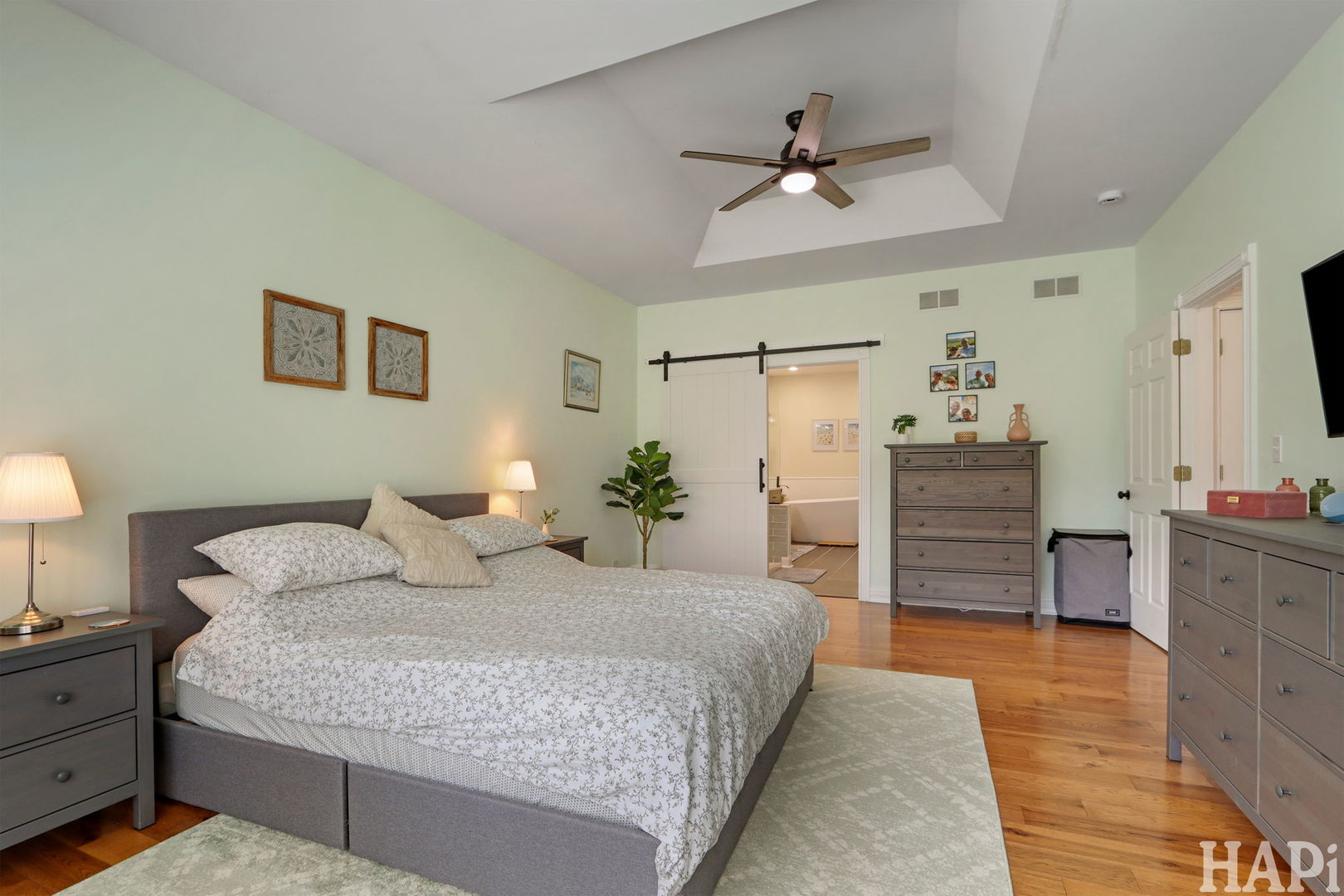 3315 Sherwood Forest Drive, Spring Grove, IL 60081