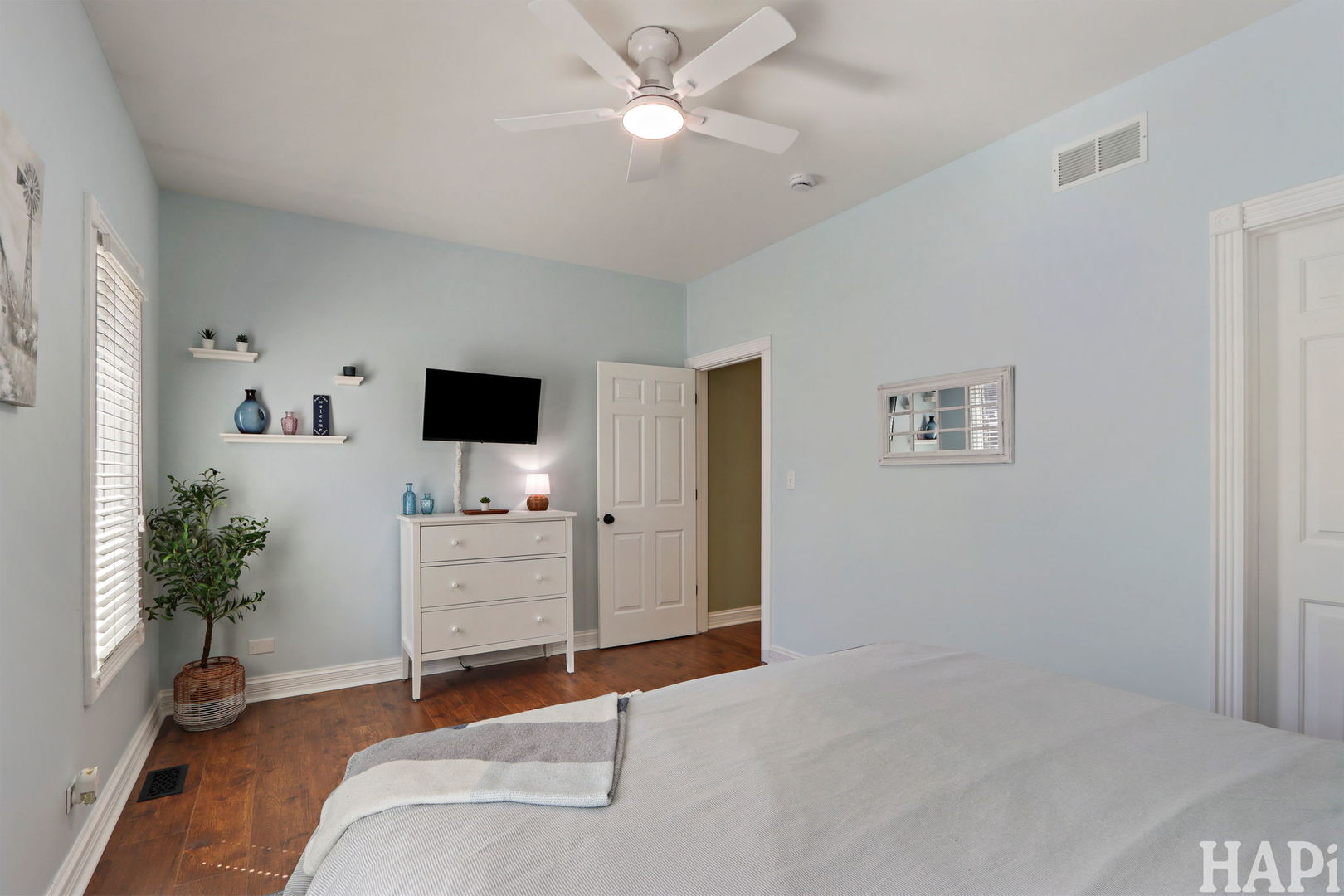 3315 Sherwood Forest Drive, Spring Grove, IL 60081