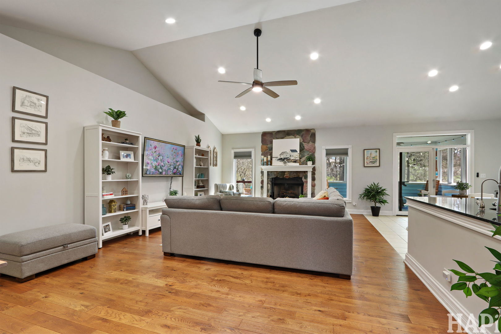 3315 Sherwood Forest Drive, Spring Grove, IL 60081