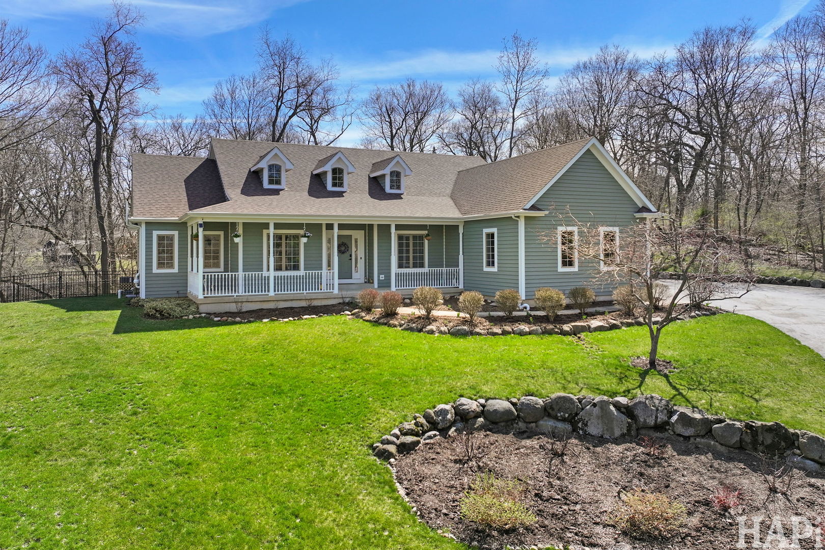 3315 Sherwood Forest Drive, Spring Grove, IL 60081