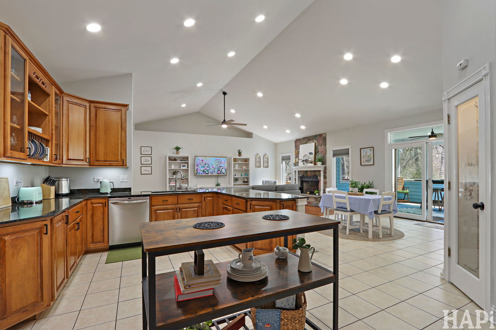 3315 Sherwood Forest Drive, Spring Grove, IL 60081