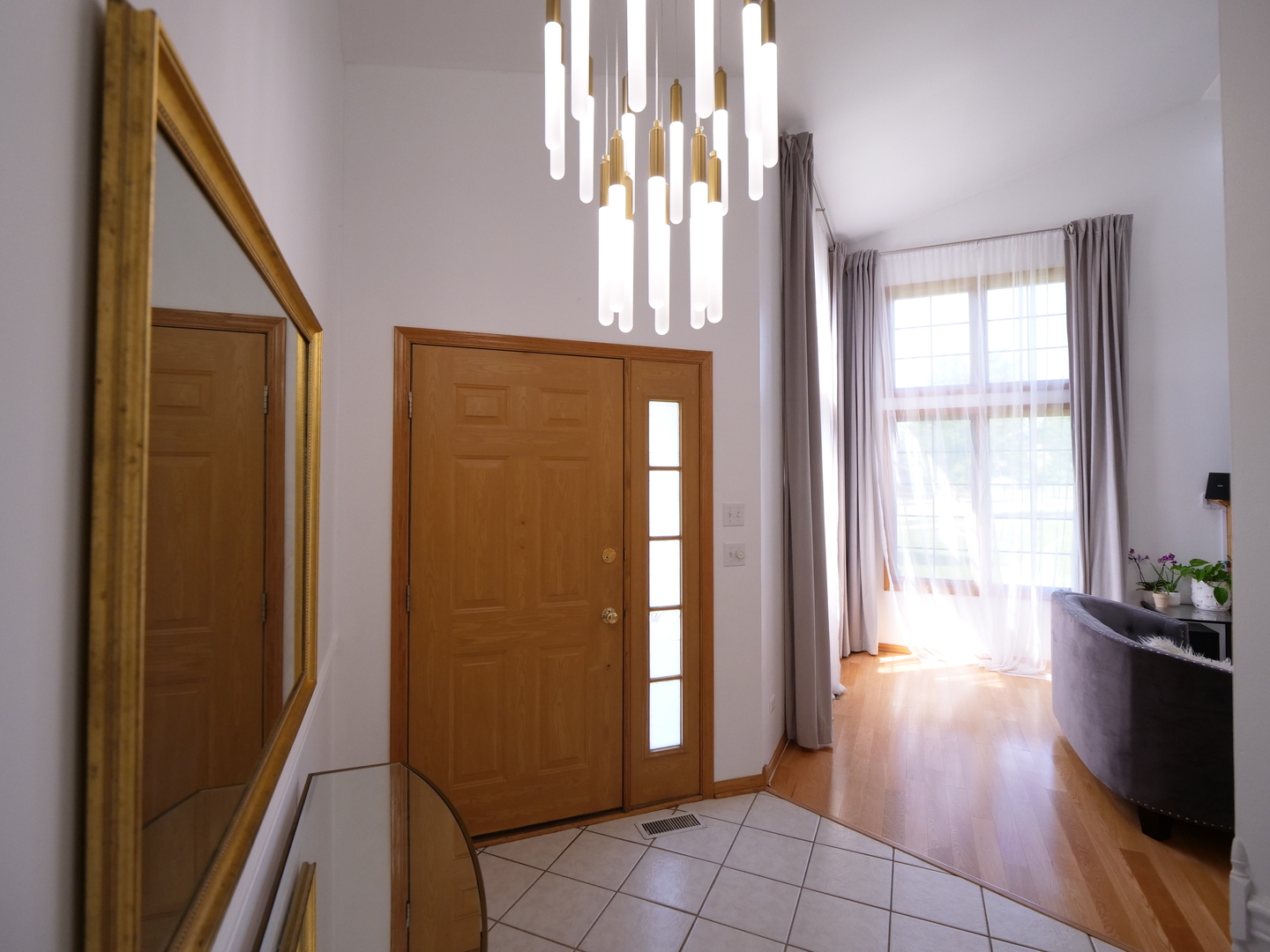 6706 Pondview Drive, Tinley Park, IL 60477