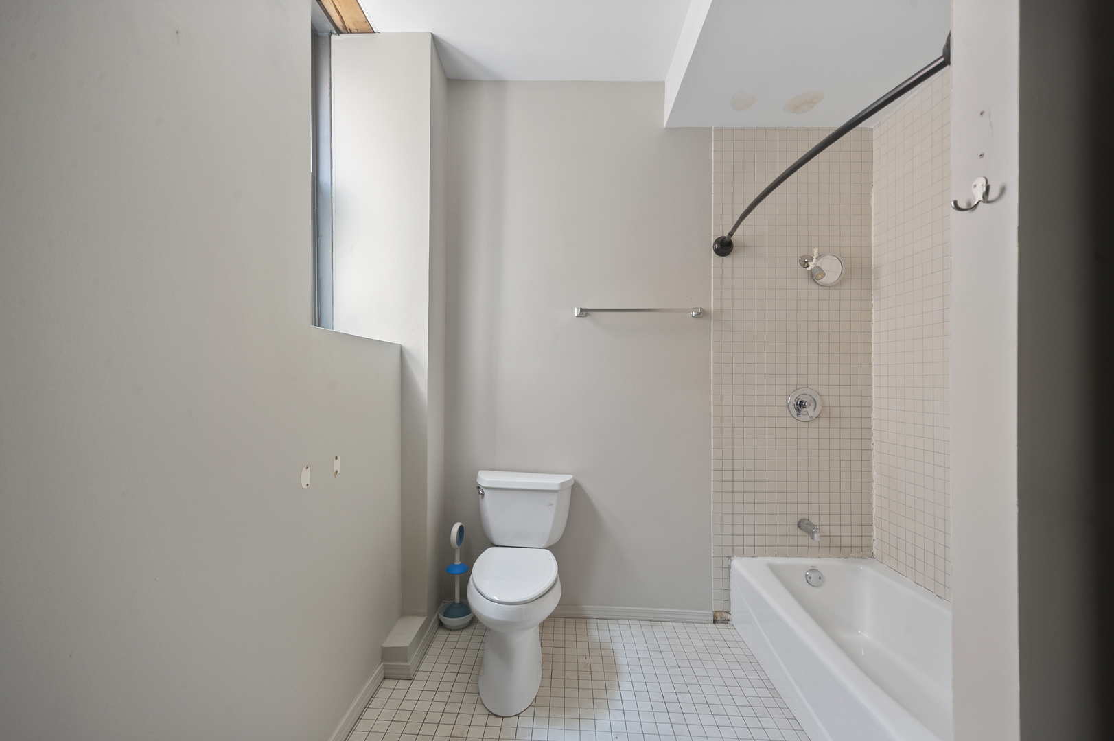 368 W Huron Street #3N, Chicago, IL 60654