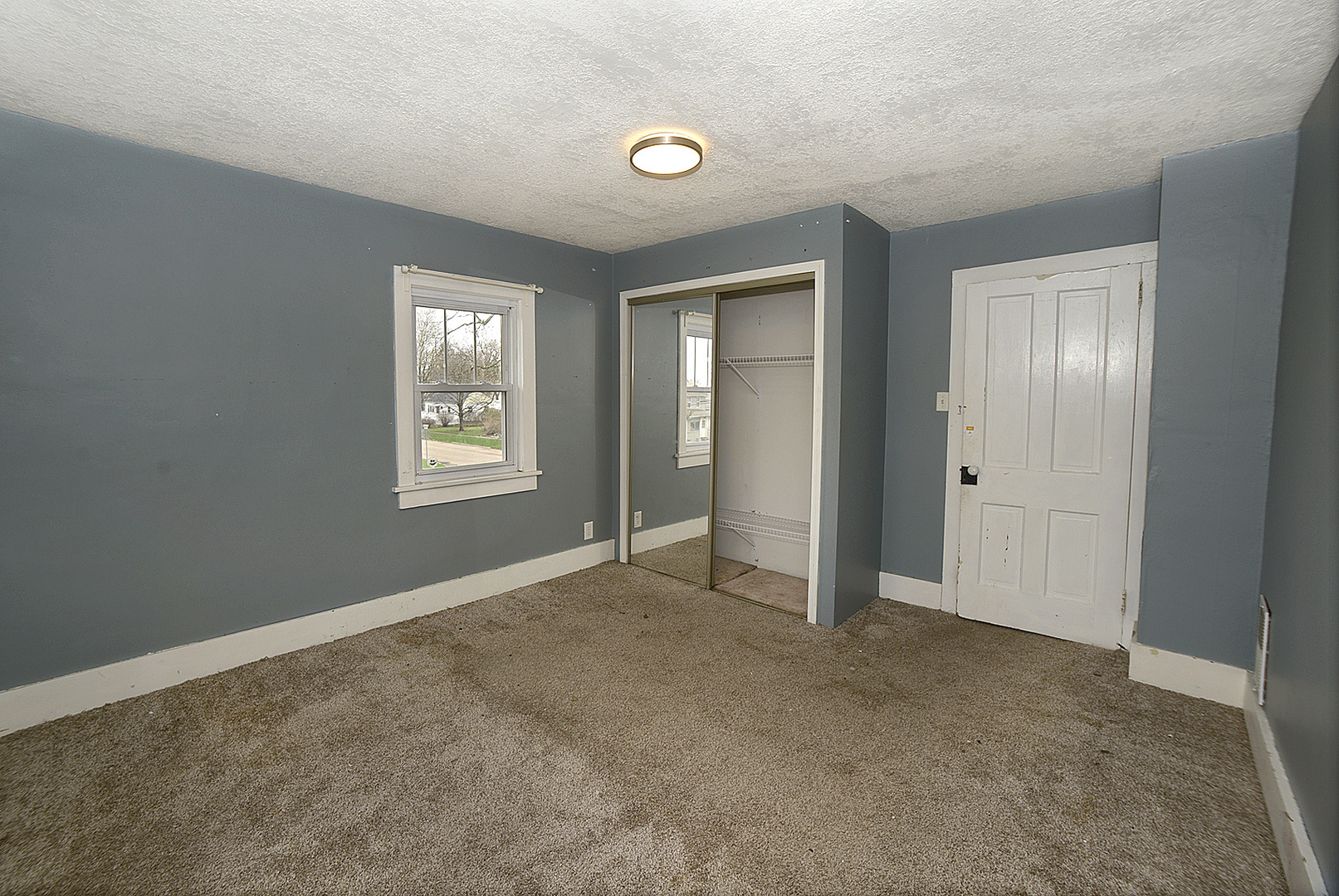 210 6th Street, Mendota, IL 61342