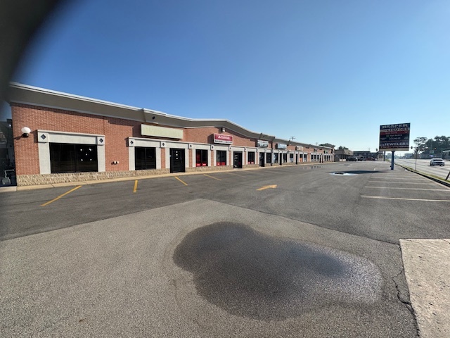 115 South Street #B, Plano, IL 60545