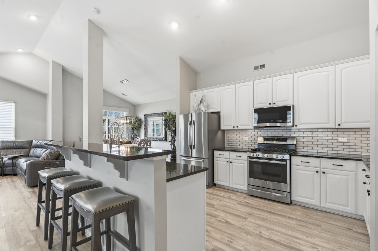 1890 Havenshire Road #1890, Aurora, IL 60502