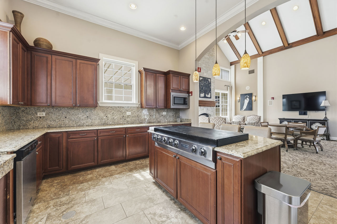 1890 Havenshire Road #1890, Aurora, IL 60502