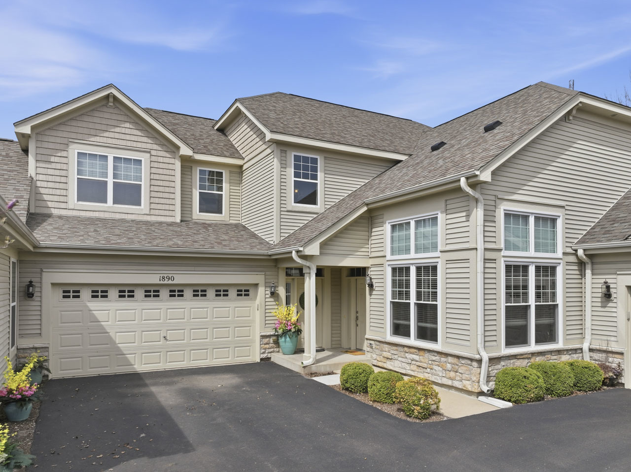 1890 Havenshire Road #1890, Aurora, IL 60502