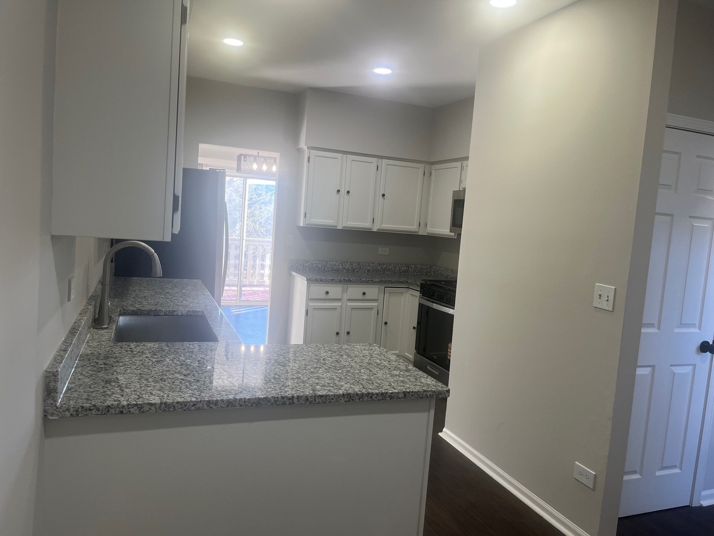 567 W PARKSIDE Drive #567, Palatine, IL 60067