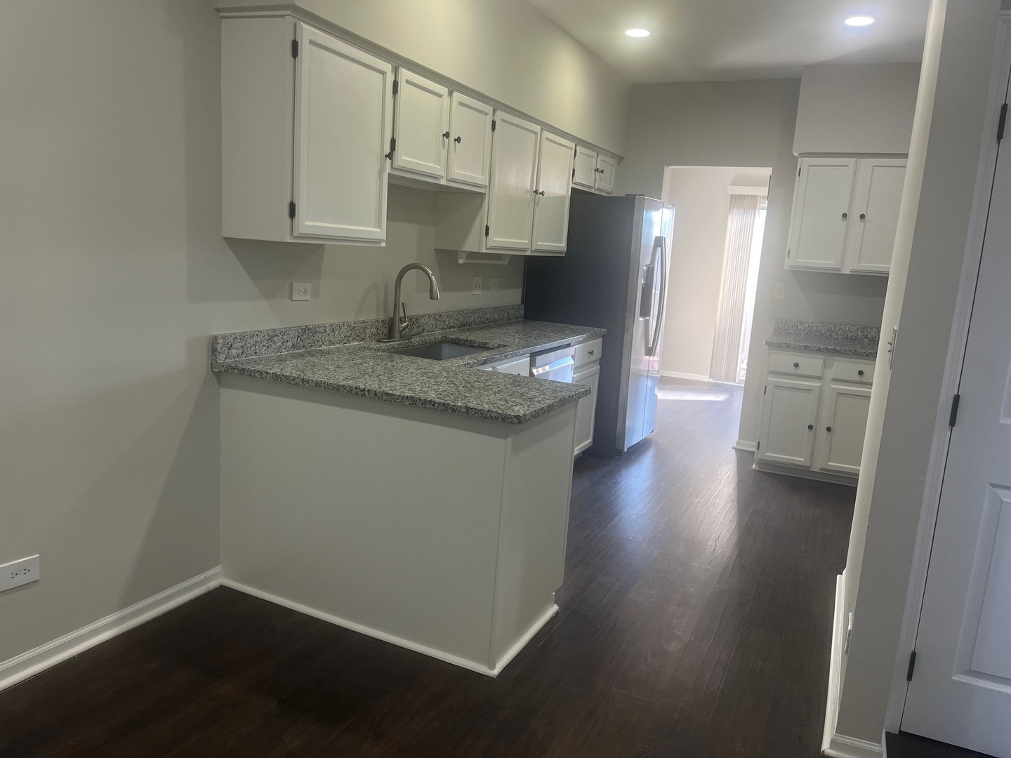 567 W PARKSIDE Drive #567, Palatine, IL 60067