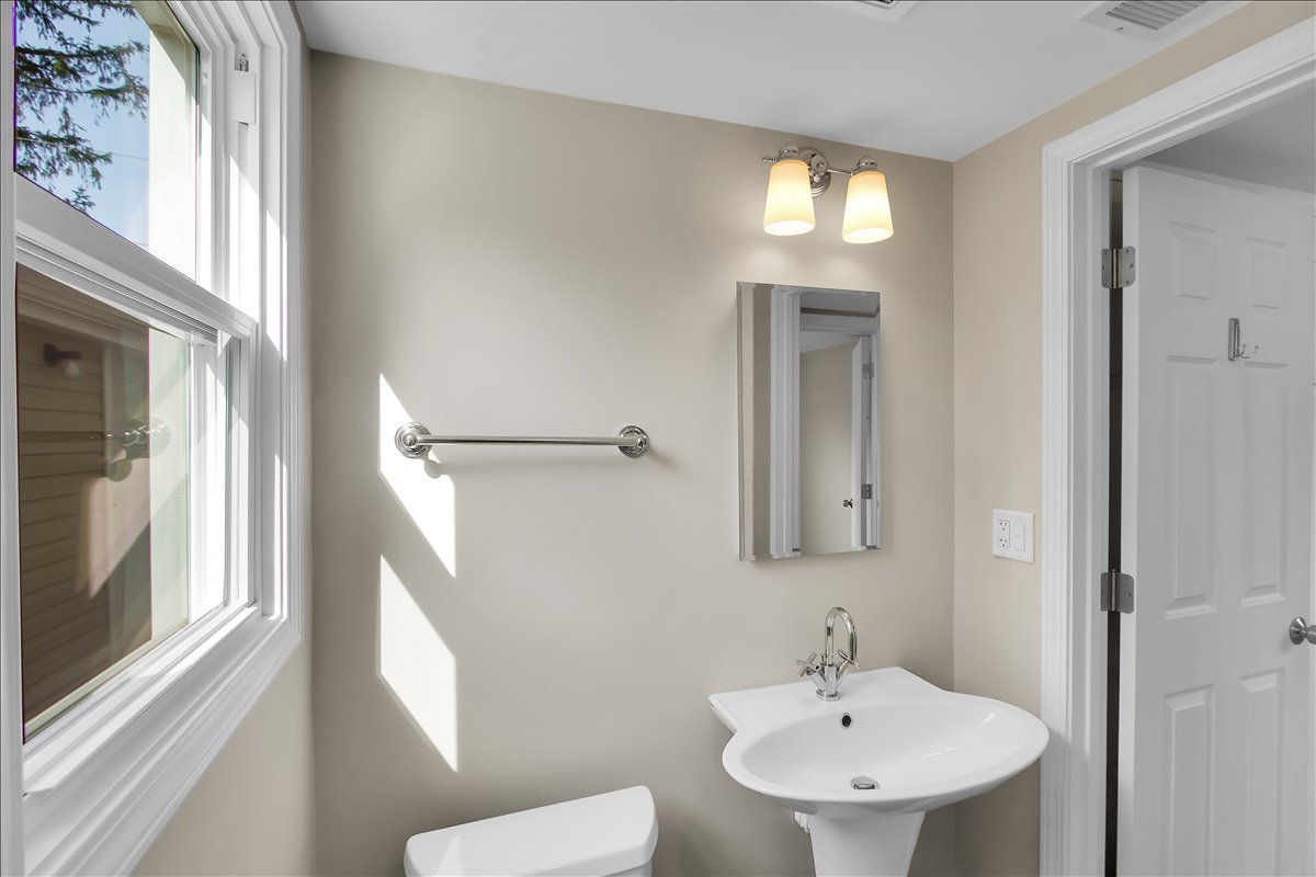 34 N Greenwood Avenue, Palatine, IL 60074