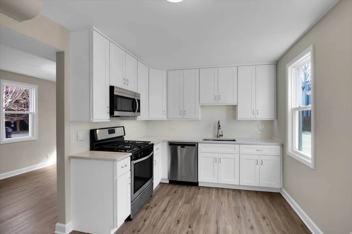 34 N Greenwood Avenue, Palatine, IL 60074