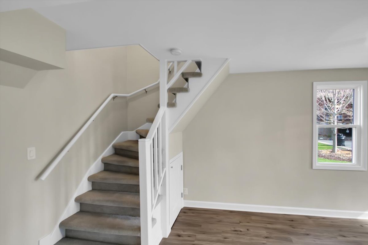 34 N Greenwood Avenue, Palatine, IL 60074