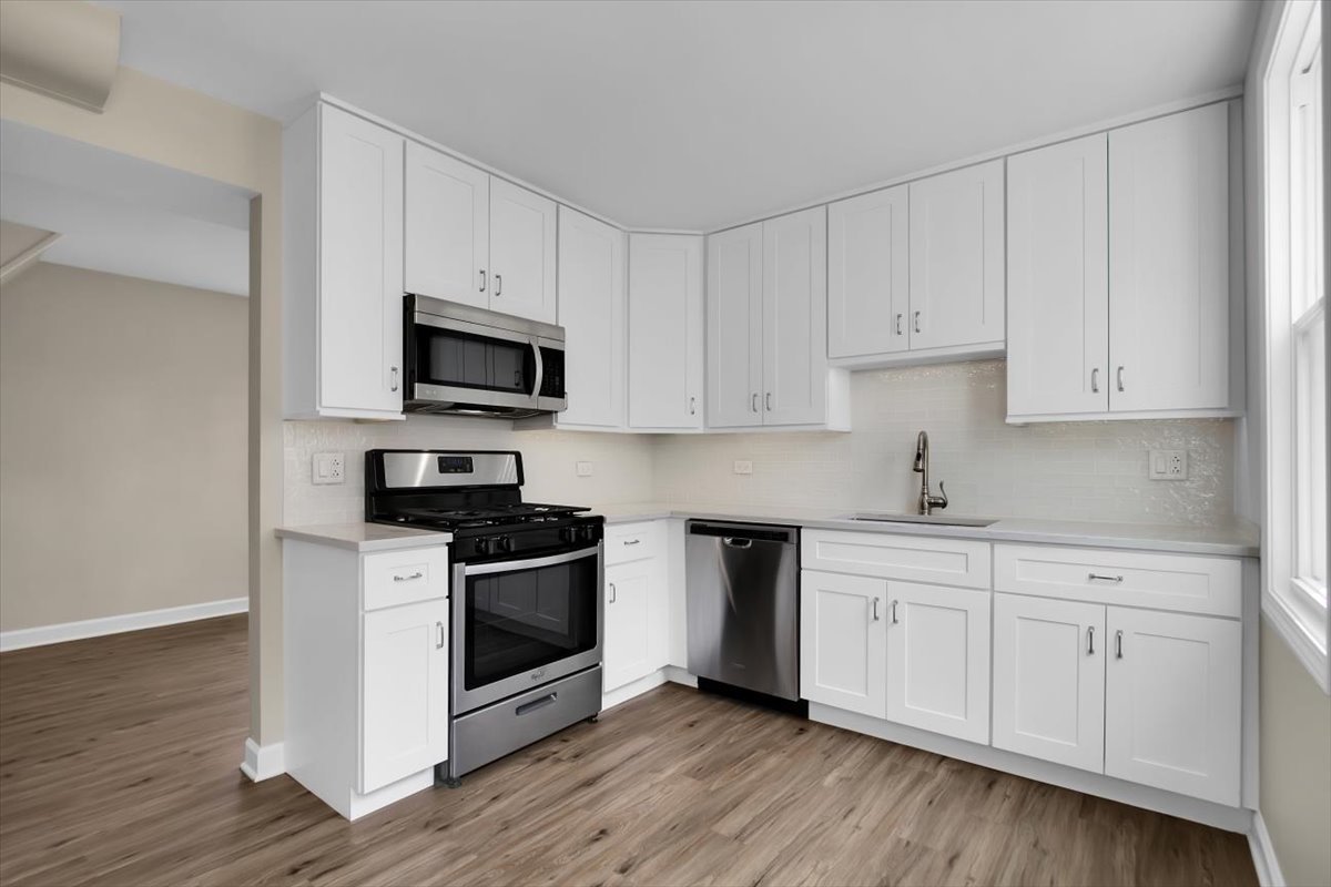 34 N Greenwood Avenue, Palatine, IL 60074