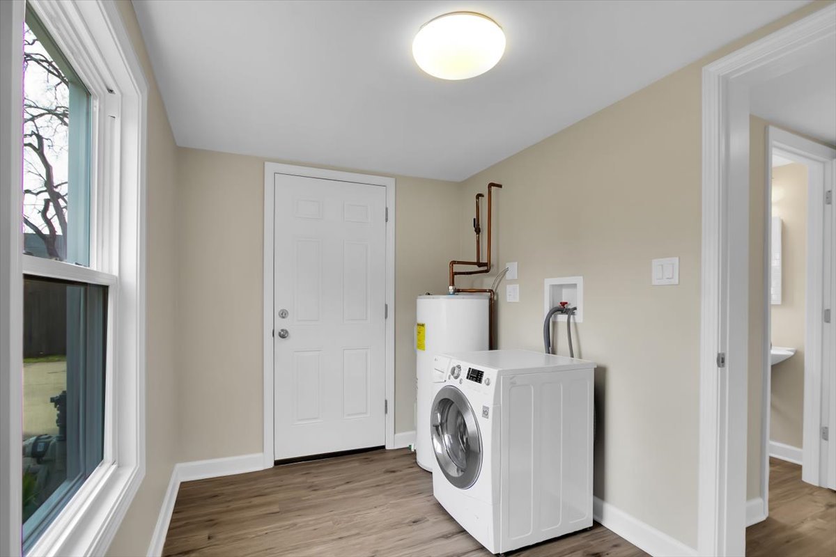 34 N Greenwood Avenue, Palatine, IL 60074