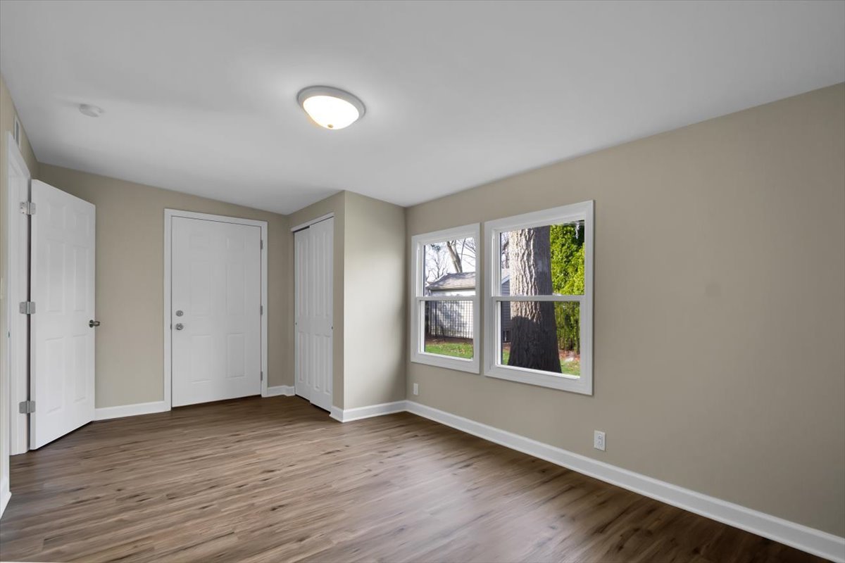 34 N Greenwood Avenue, Palatine, IL 60074