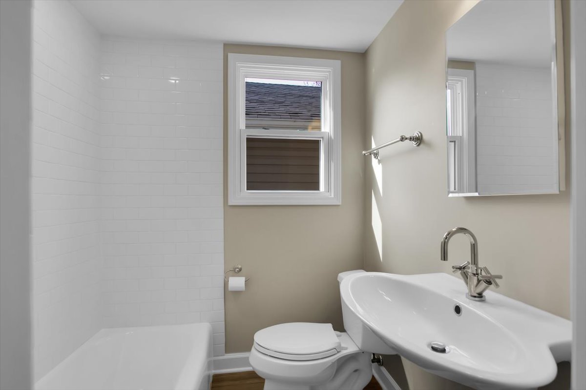 34 N Greenwood Avenue, Palatine, IL 60074